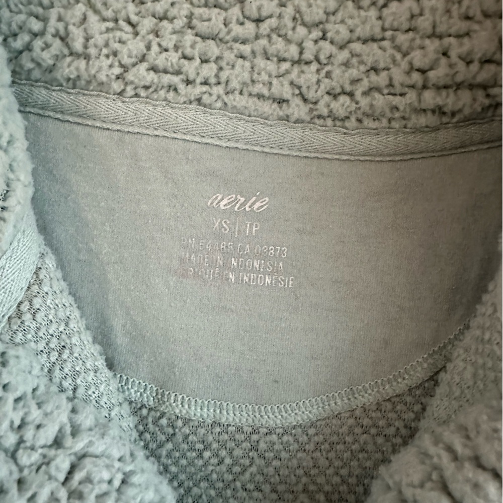 Aerie Cozy Mint Green Sherpa Pullover- Runs Big - Picture 4 of 4